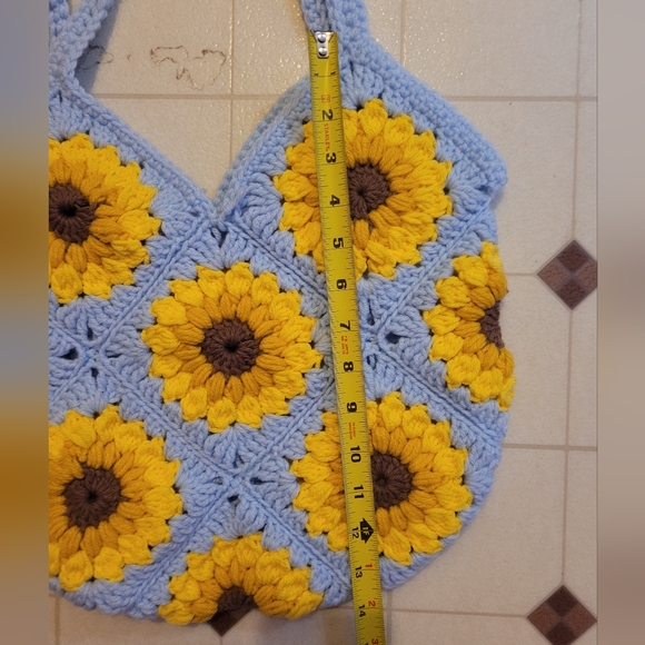 Crocheted Sunflower Tote Bag Sweet Summer Handmade Floral Granny - Picture 4 of 5